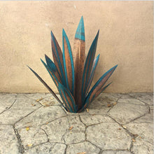 Load image into Gallery viewer, Anti-rust Metal Tequila Agave Plant